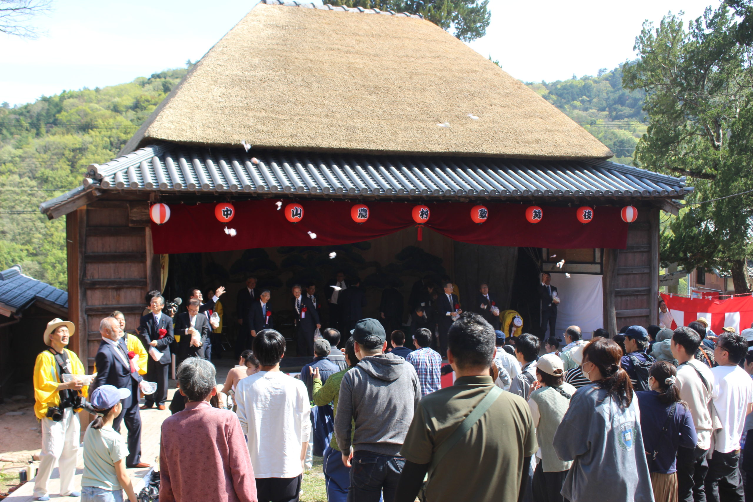【快挙】小豆島（中山・肥土山）の農村歌舞伎、 日本初の重要有形・無形文化財に両指定！　